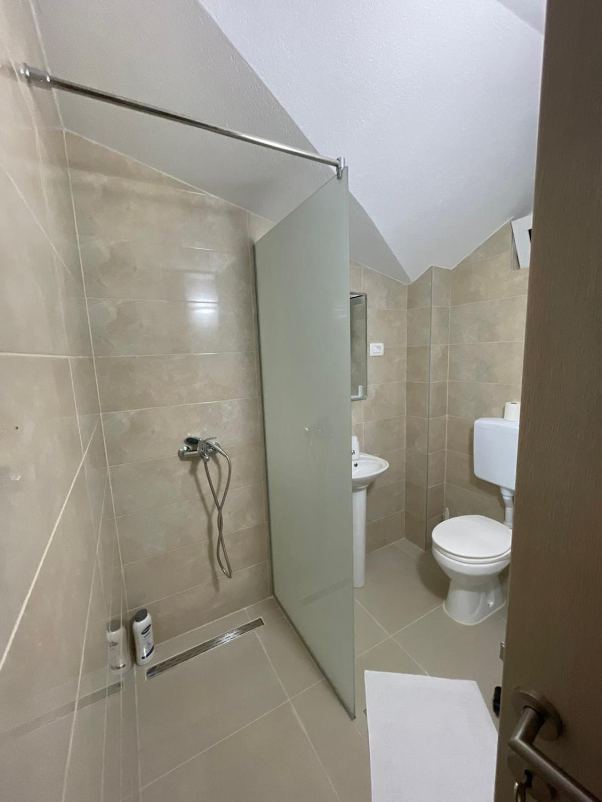 Apartments Zejak Mitrovici  المظهر الخارجي الصورة
