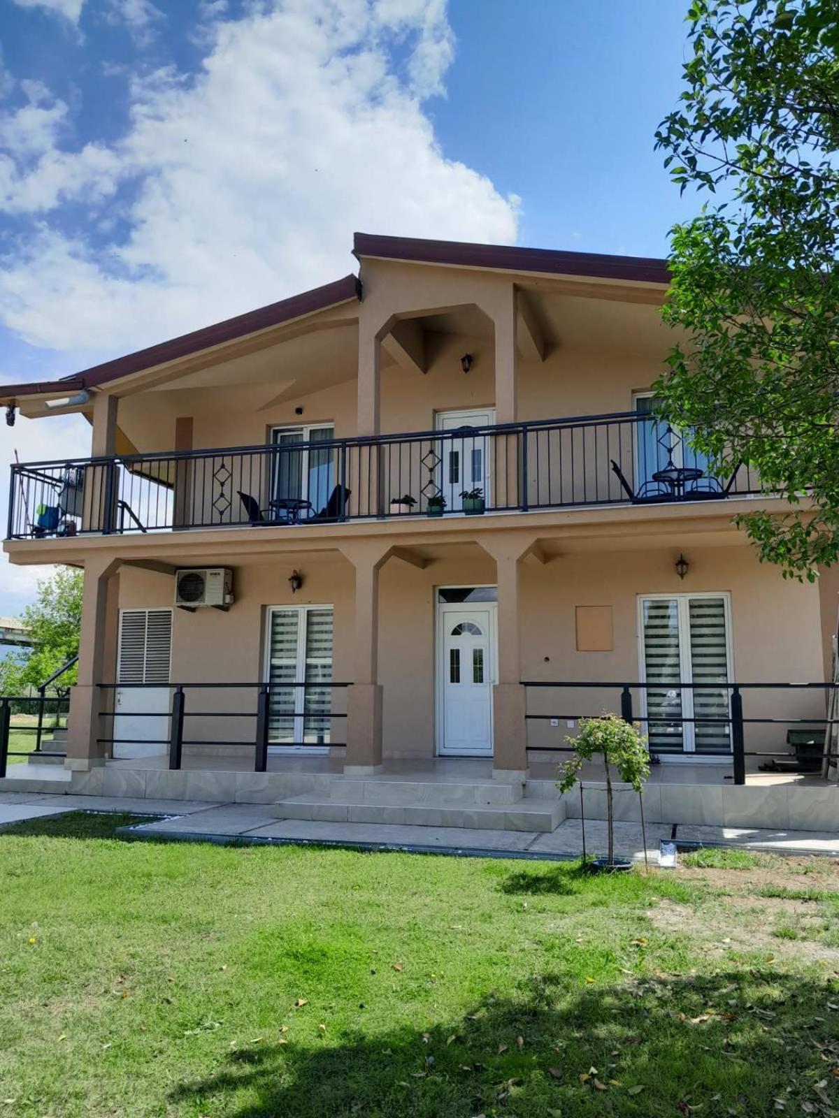 Apartments Zejak Mitrovici  المظهر الخارجي الصورة